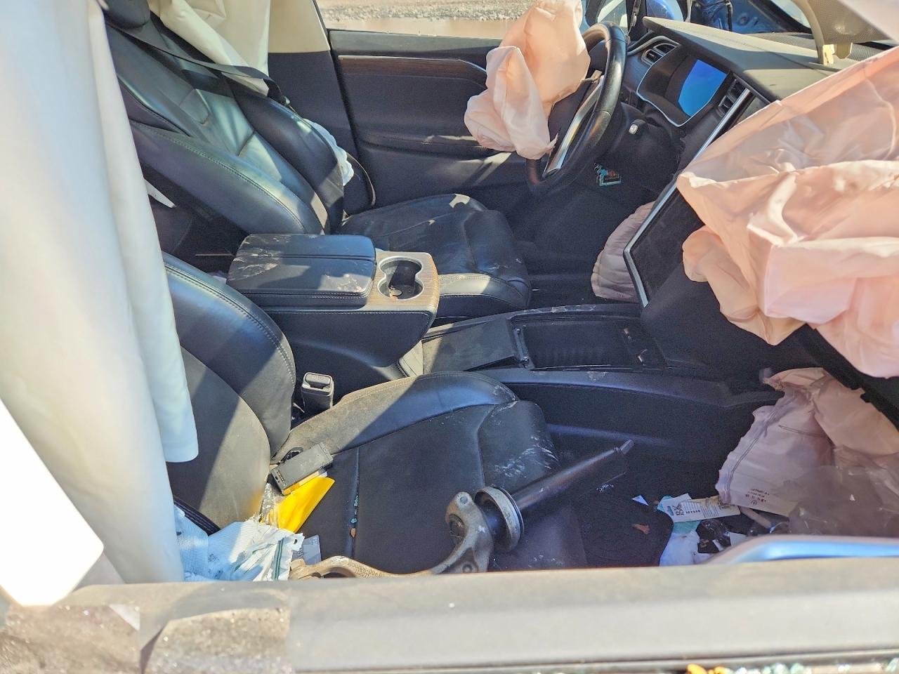 2016 Tesla Model X - Image 7
