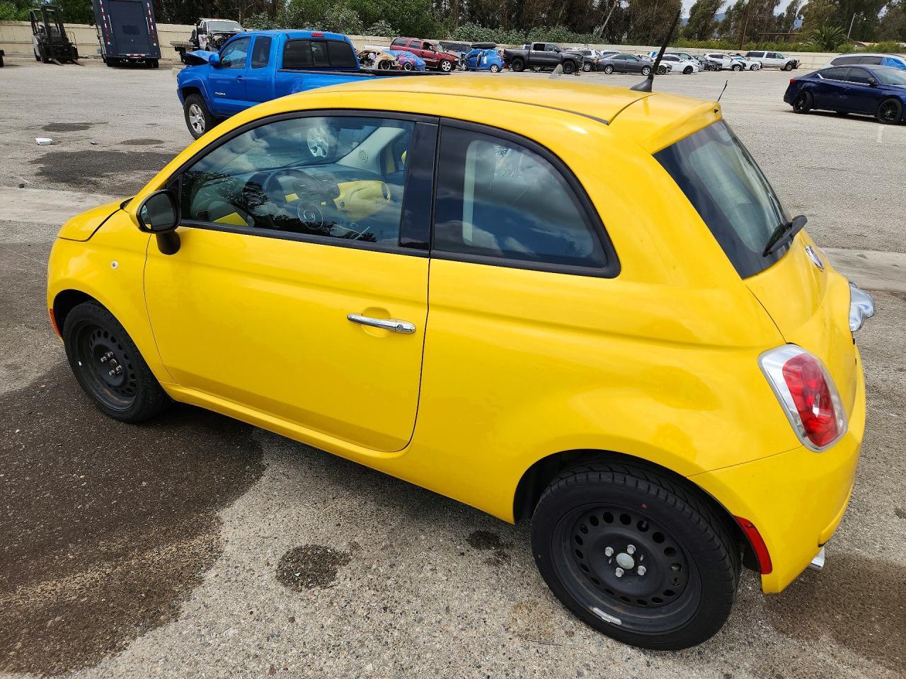 2015 Fiat 500 Pop - Фото 2