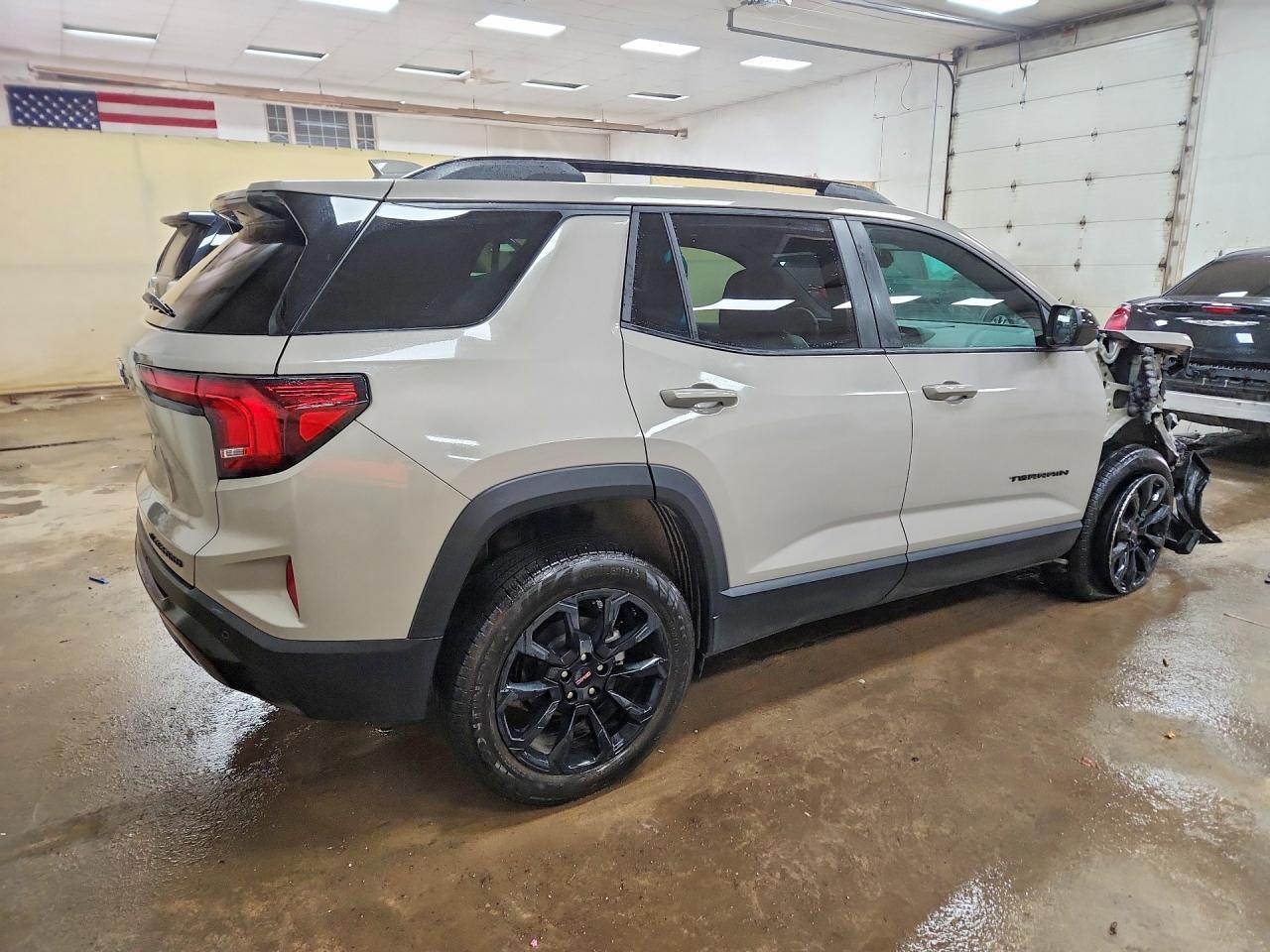 2026 GMC Terrain Elevation - Фото 3