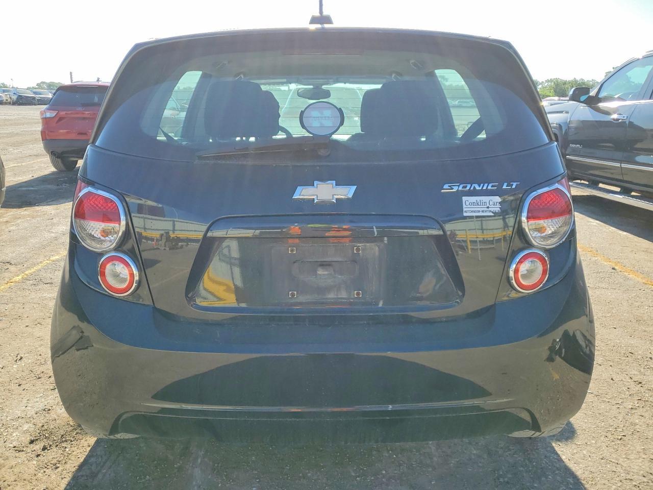 2015 Chevrolet Sonic Lt - Фото 6