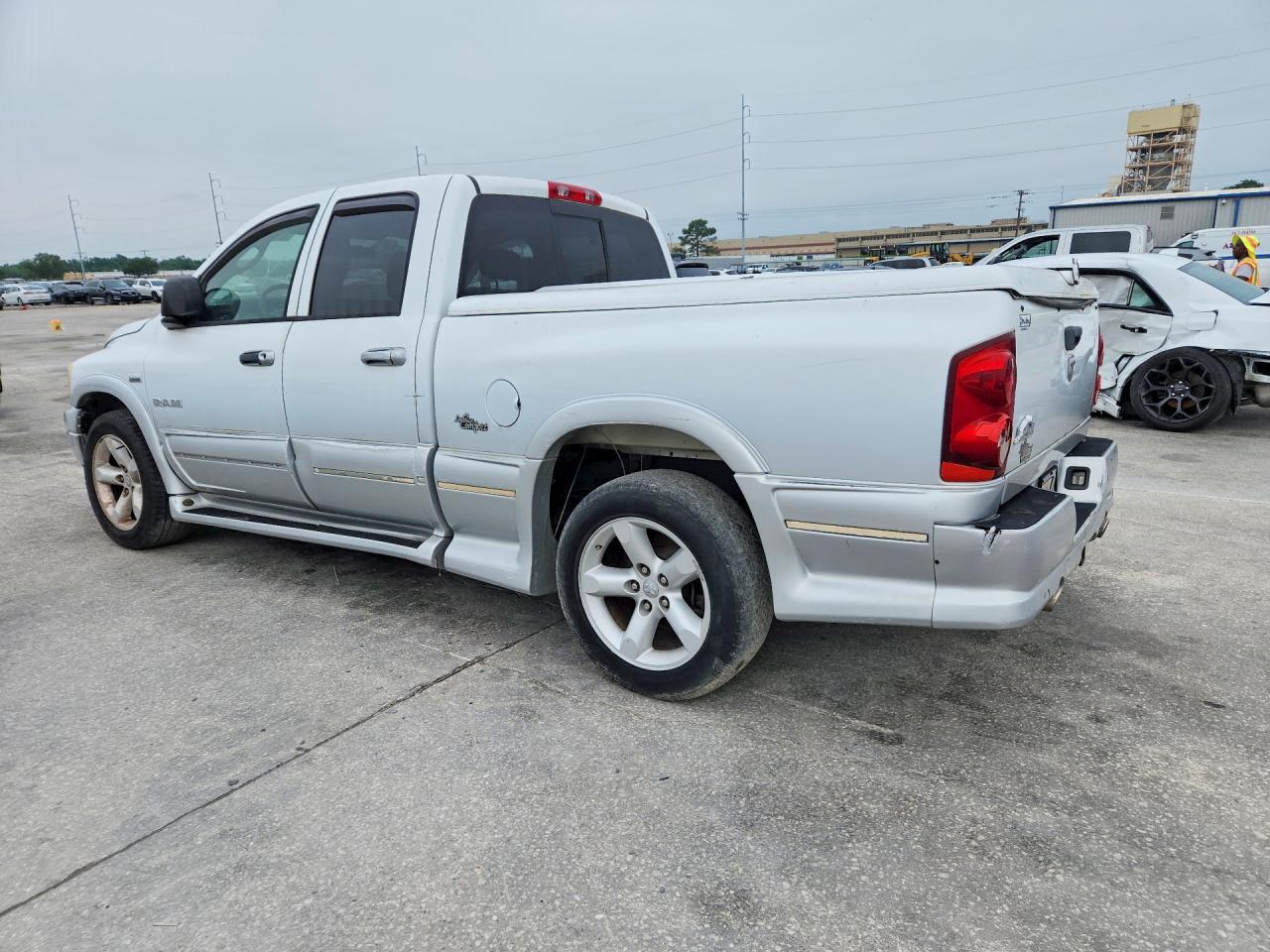 2008 Dodge Ram 1500 St - Фото 2