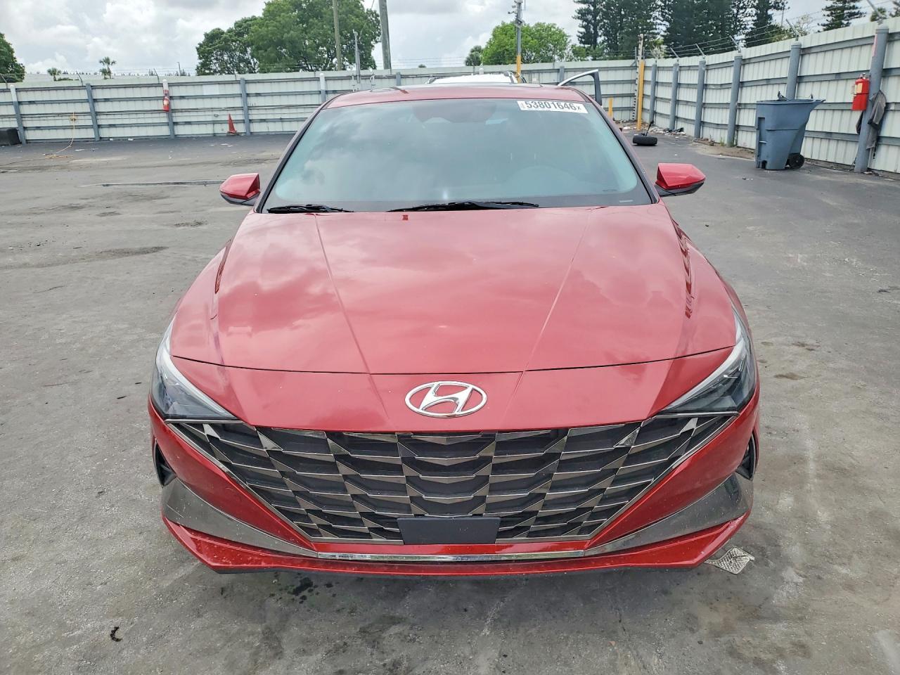 2023 Hyundai Elantra Limited - Image 5
