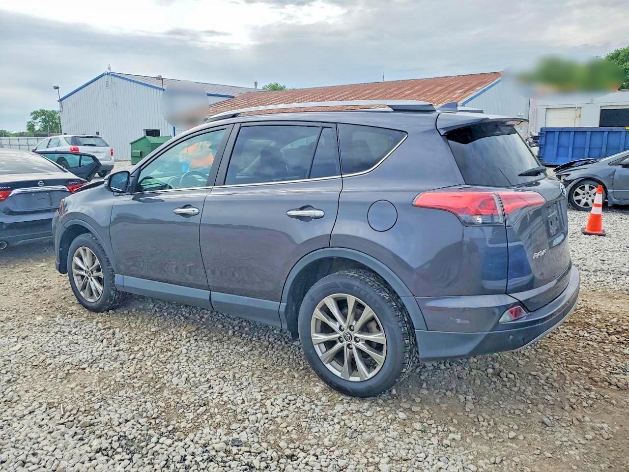 2017 Toyota Rav4 Limited - Фото 2