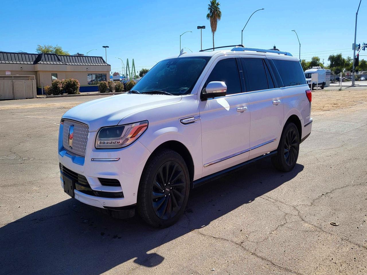 2020 Lincoln Navigator L Reserve - Фото 2