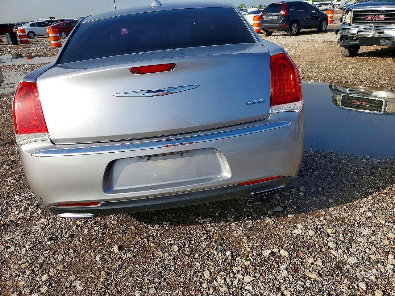 2018 Chrysler 300 Limited - Фото 6