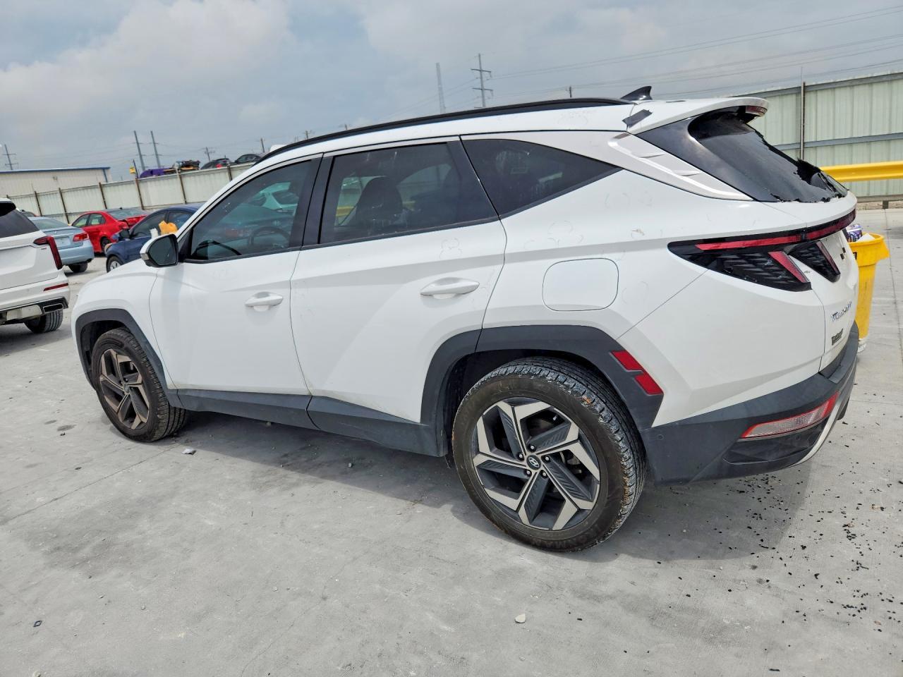2023 Hyundai Tucson Limited - Image 2
