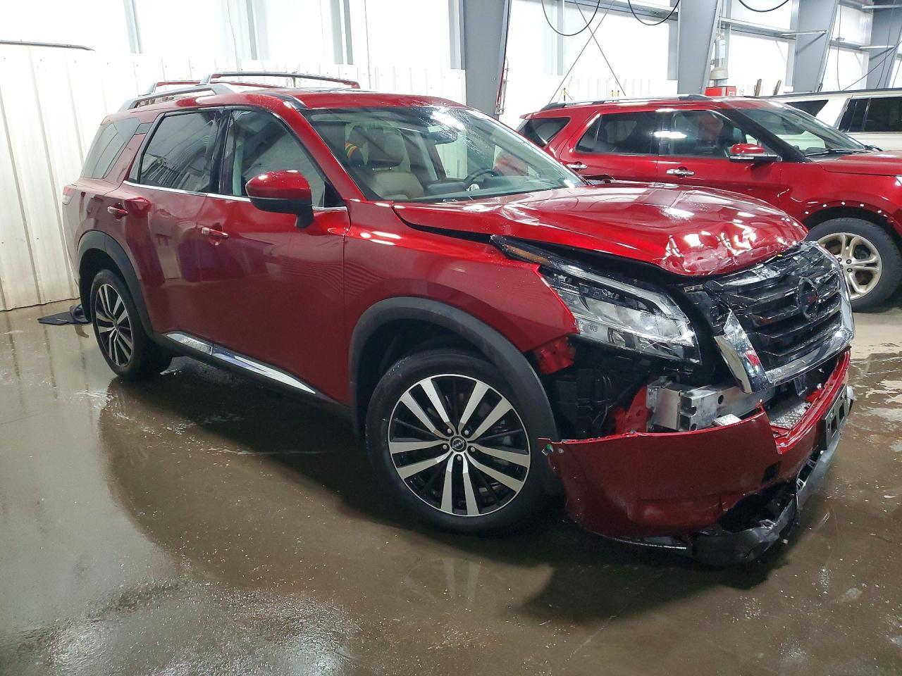 2023 Nissan Pathfinder Platinum - Фото 4