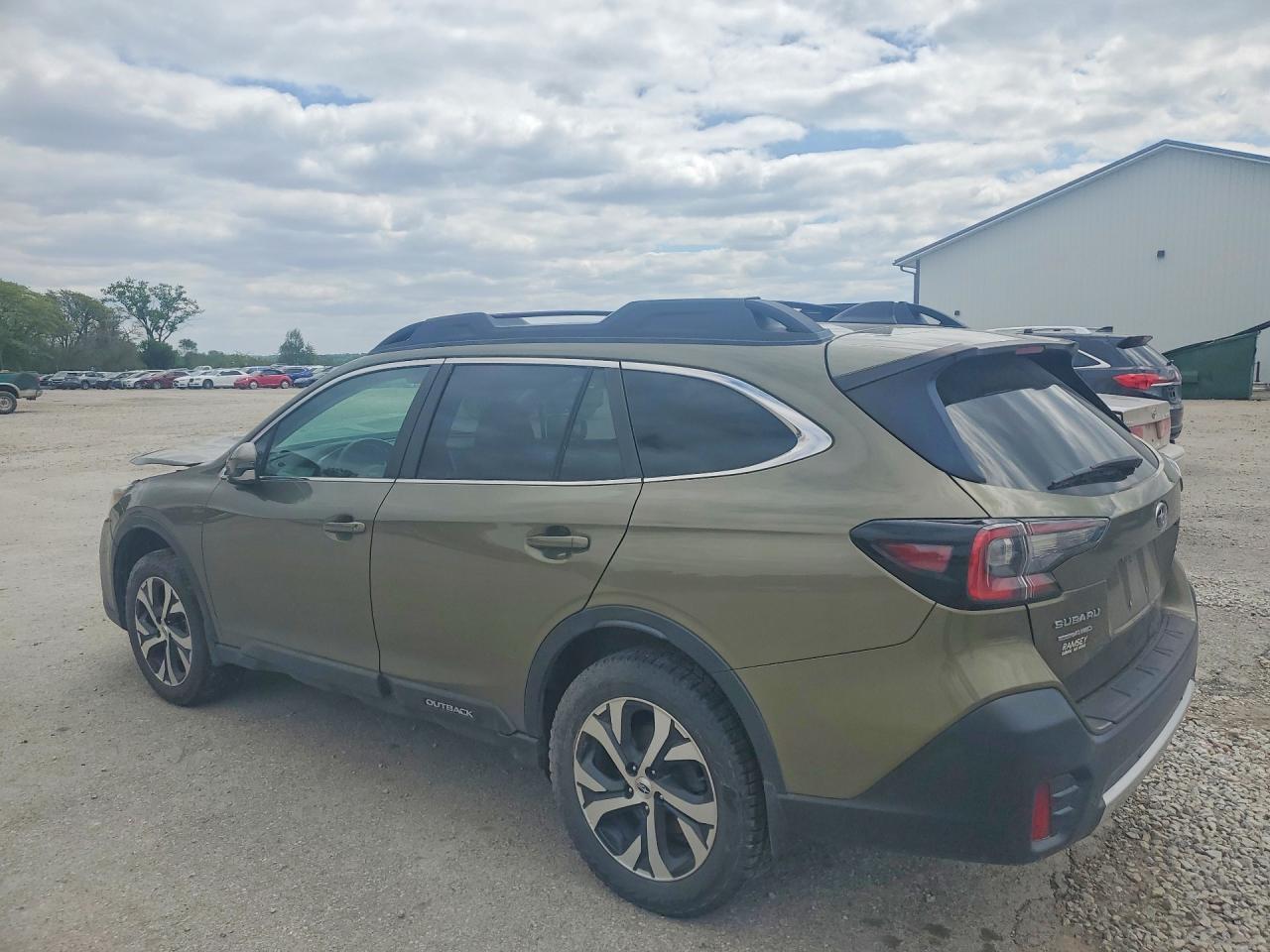 2020 Subaru Outback Limited Xt - Image 2