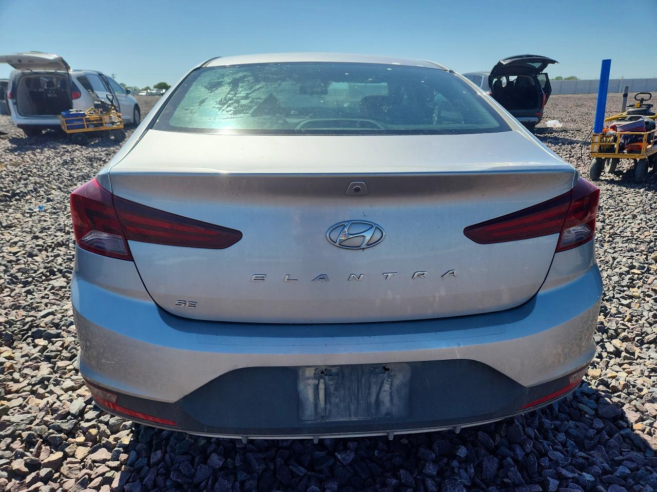 2020 Hyundai Elantra - Фото 6