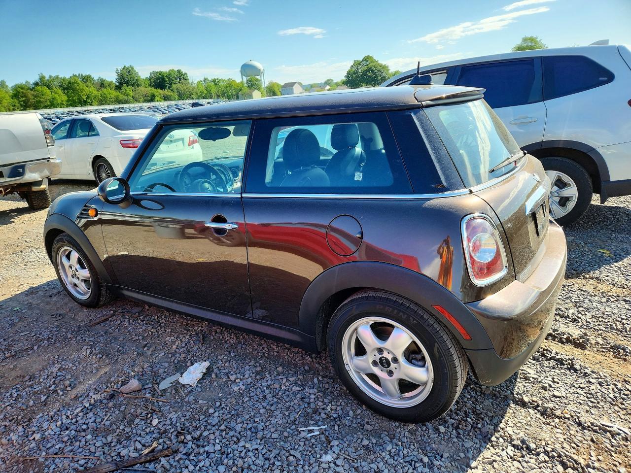 2011 Mini Cooper - Image 2