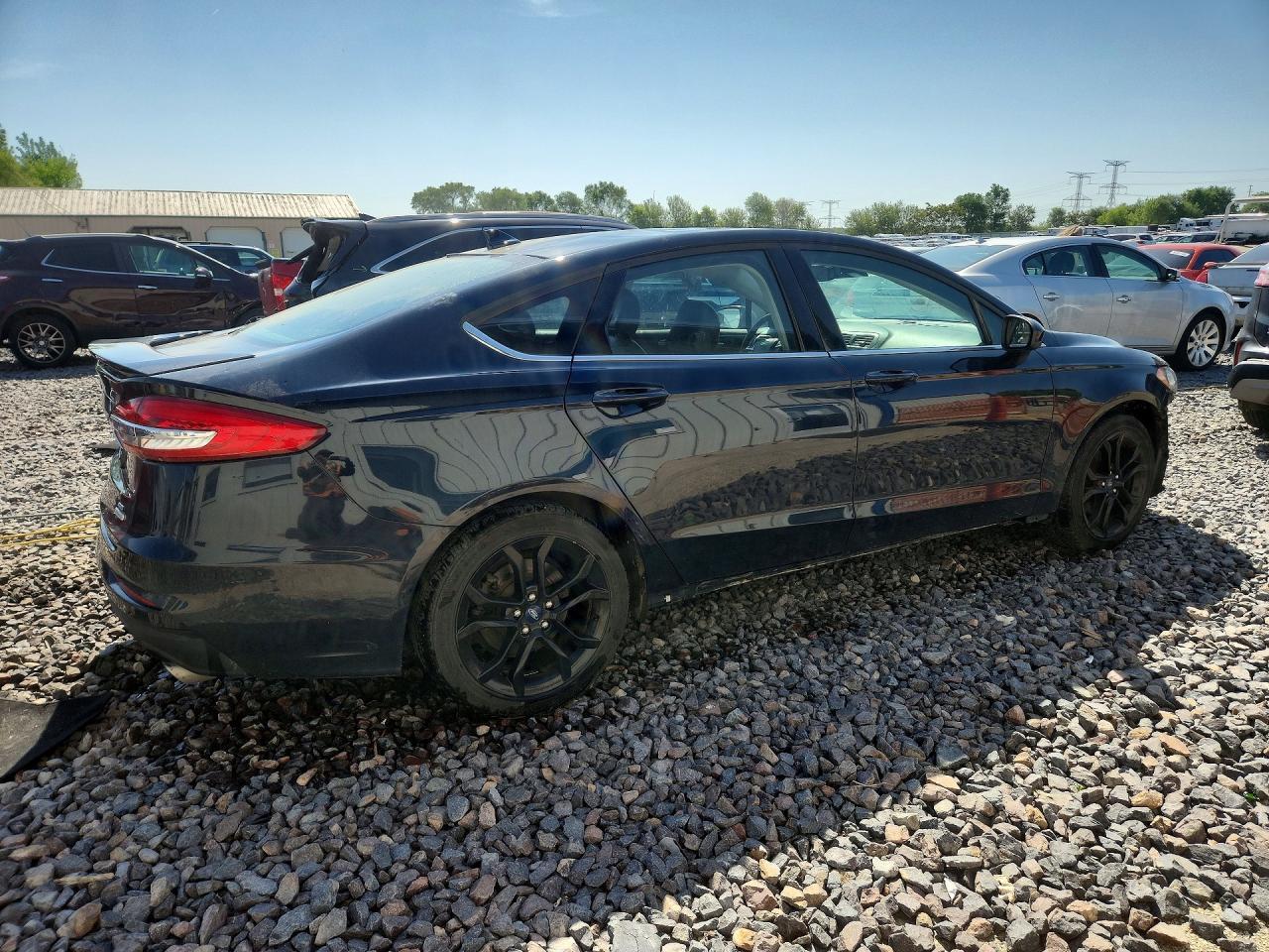 2020 Ford Fusion Se - Image 3