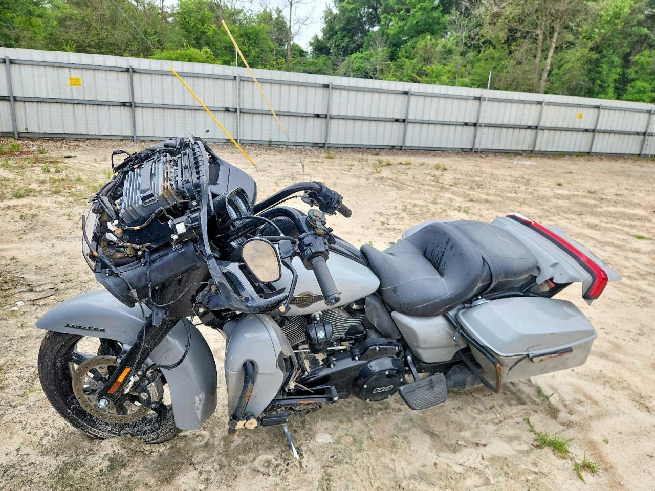 2024 Harley-Davidson Fltrk - Фото 3