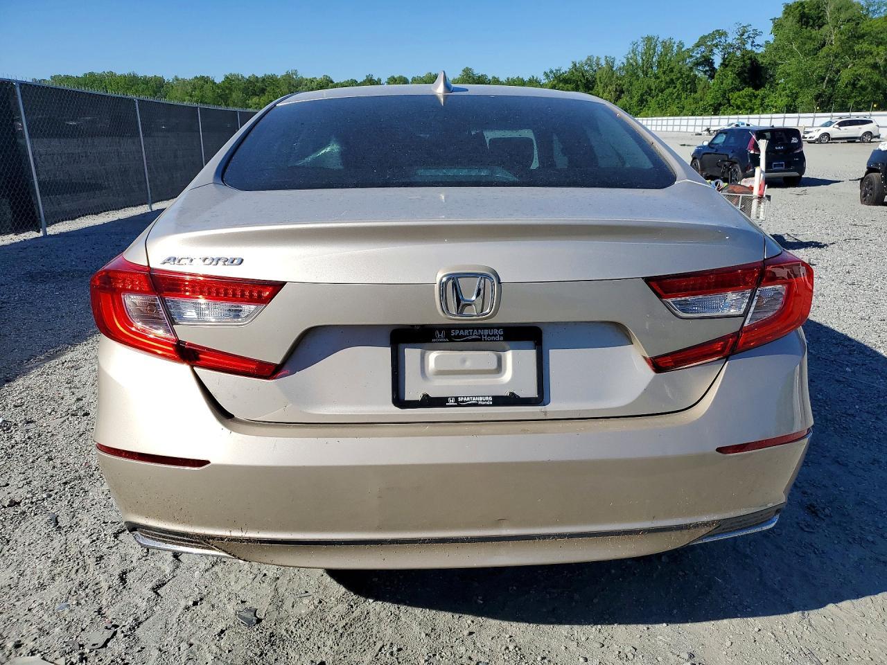 2018 Honda Accord Lx - Image 6