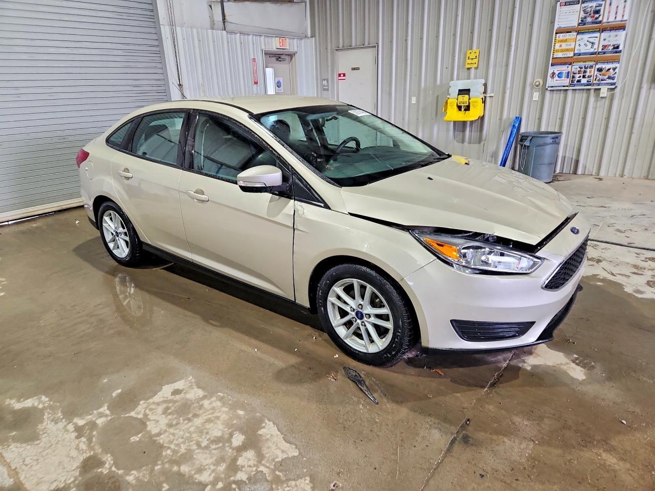 2017 Ford Focus Se - Image 4