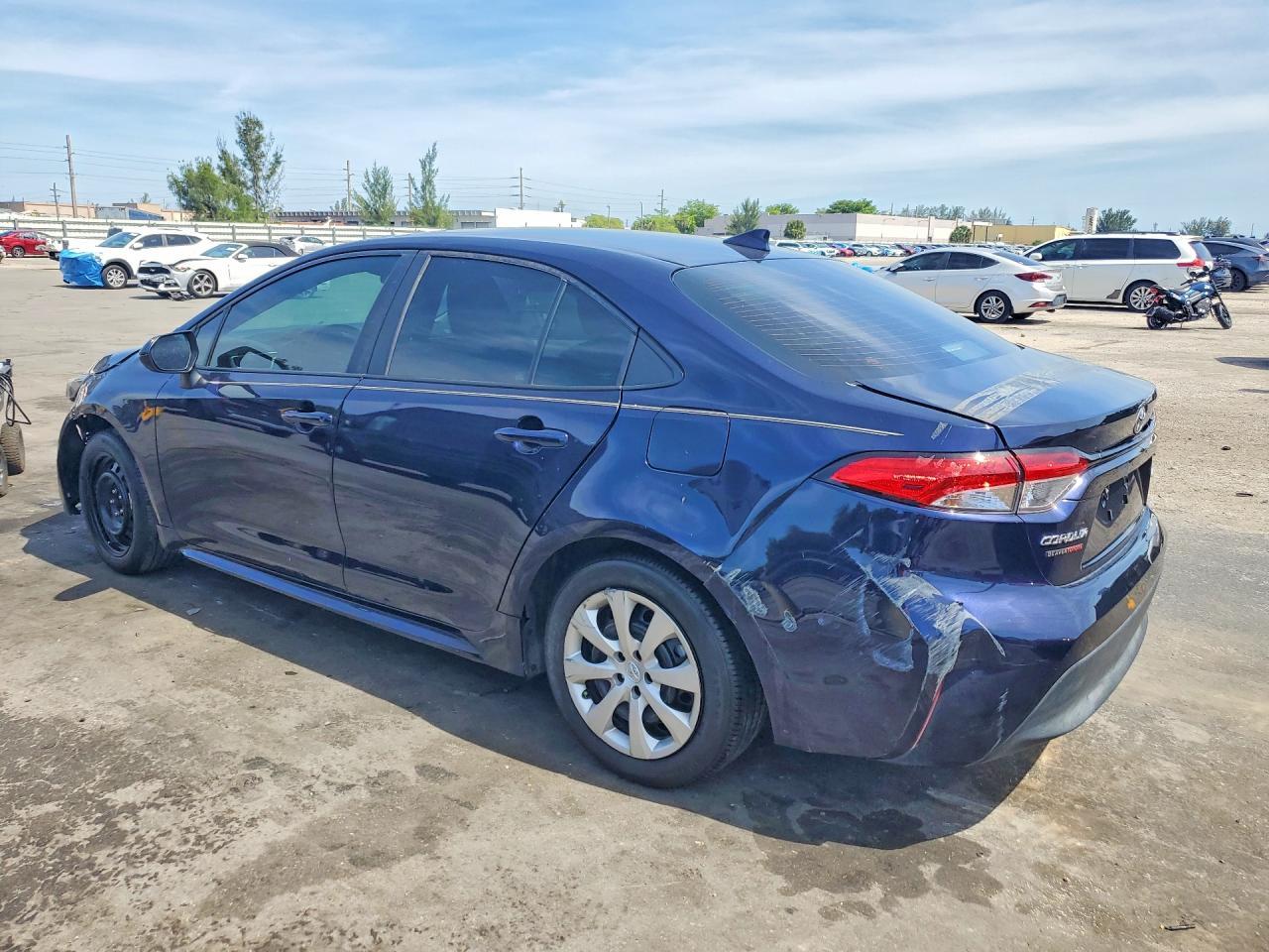 2024 Toyota Corolla Le - Фото 2