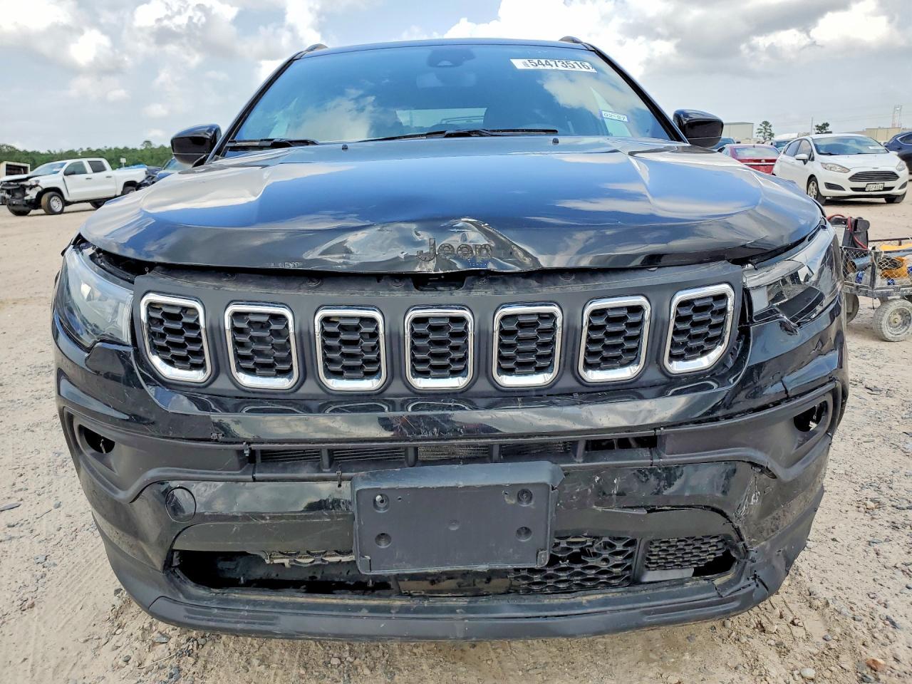 2025 Jeep Compass Latitude - Фото 5