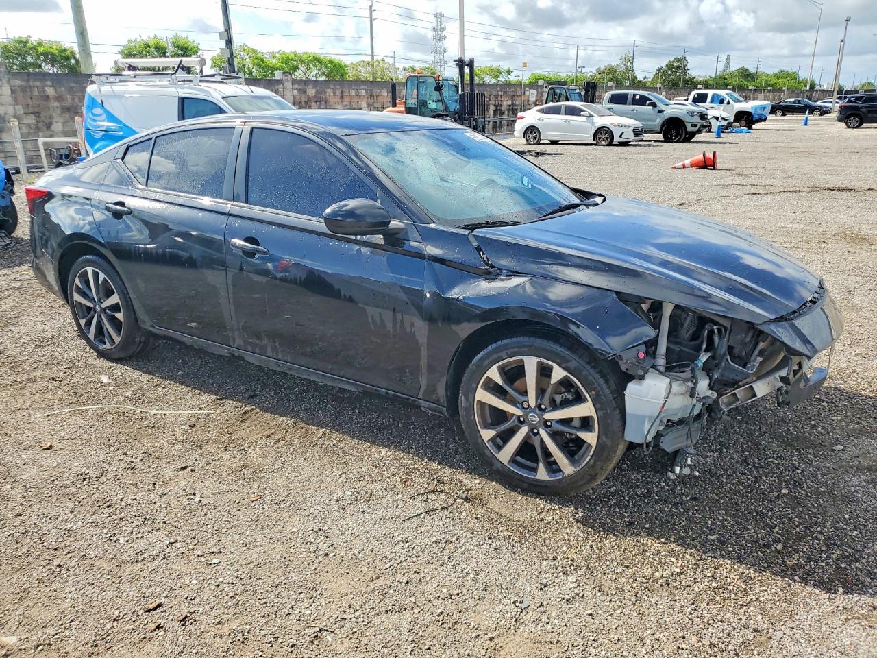 2021 Nissan Altima Sv - Image 4