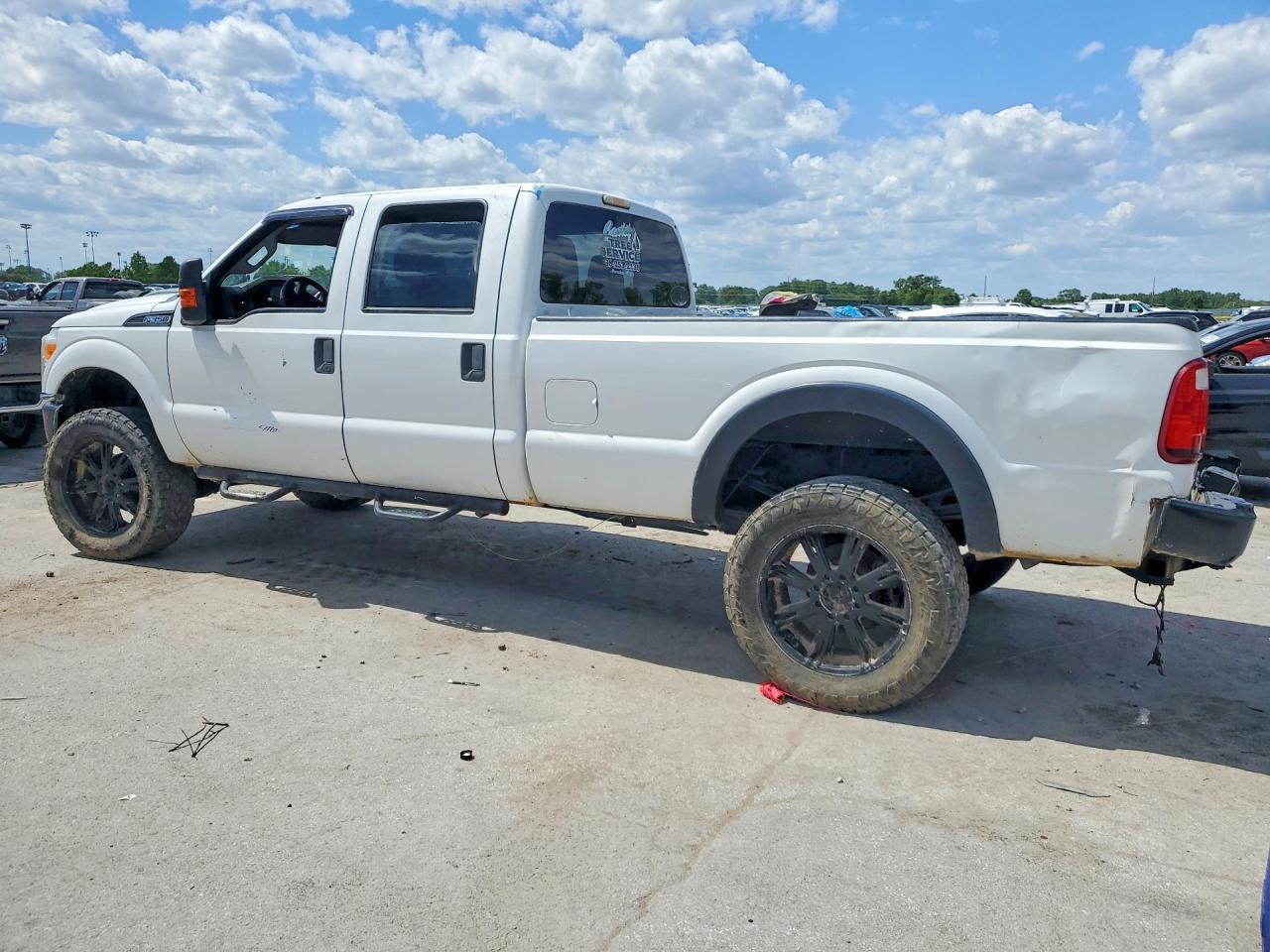 2015 Ford F350 Super Duty - Фото 2