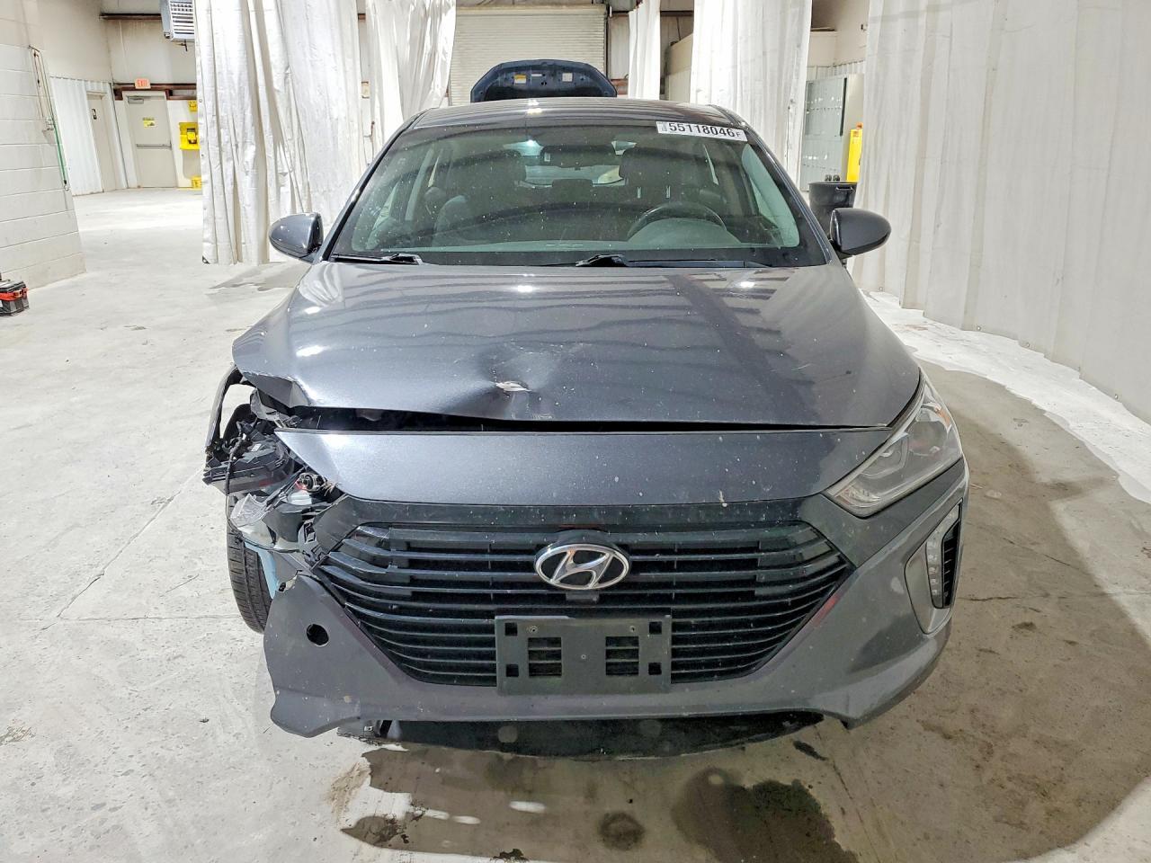 2019 Hyundai Ioniq Plug-In Hybrid Base - Image 5