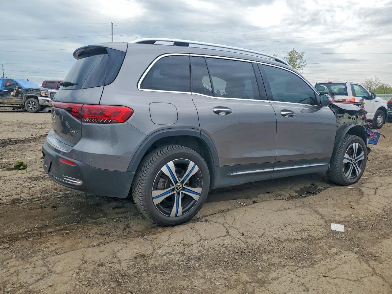 2023 Mercedes-Benz Eqb 300 4Matic - Фото 3