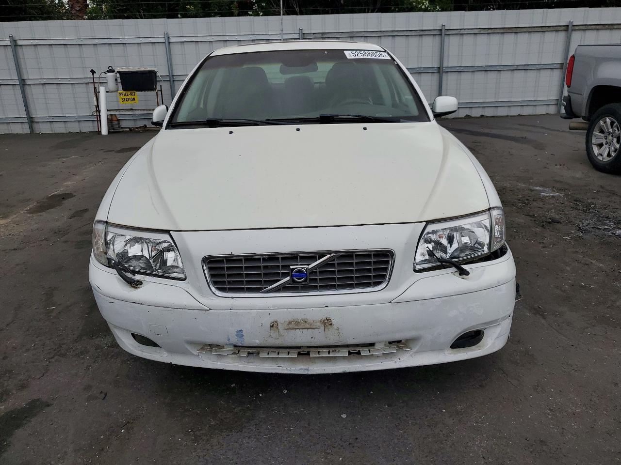 2004 Volvo S80 2.5T - Фото 5