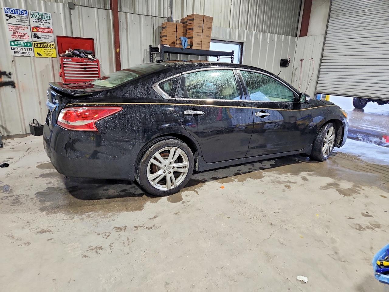 2013 Nissan Altima 3.5 S - Фото 3