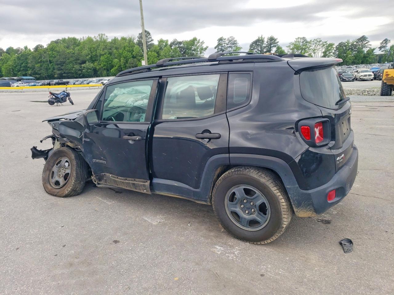 2020 Jeep Renegade Sport - Фото 2