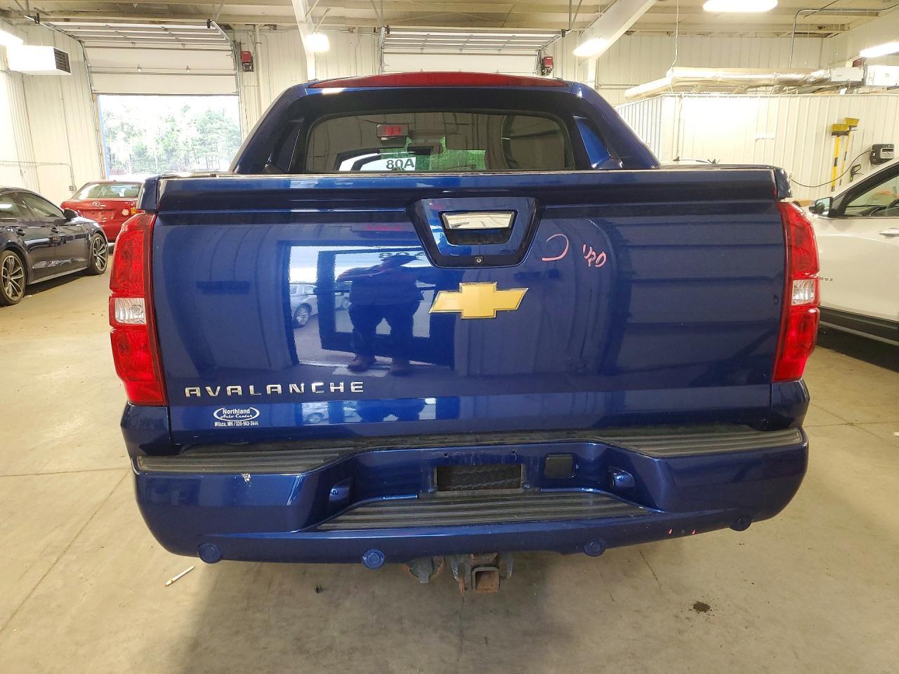 2013 Chevrolet Avalanche Lt - Фото 6