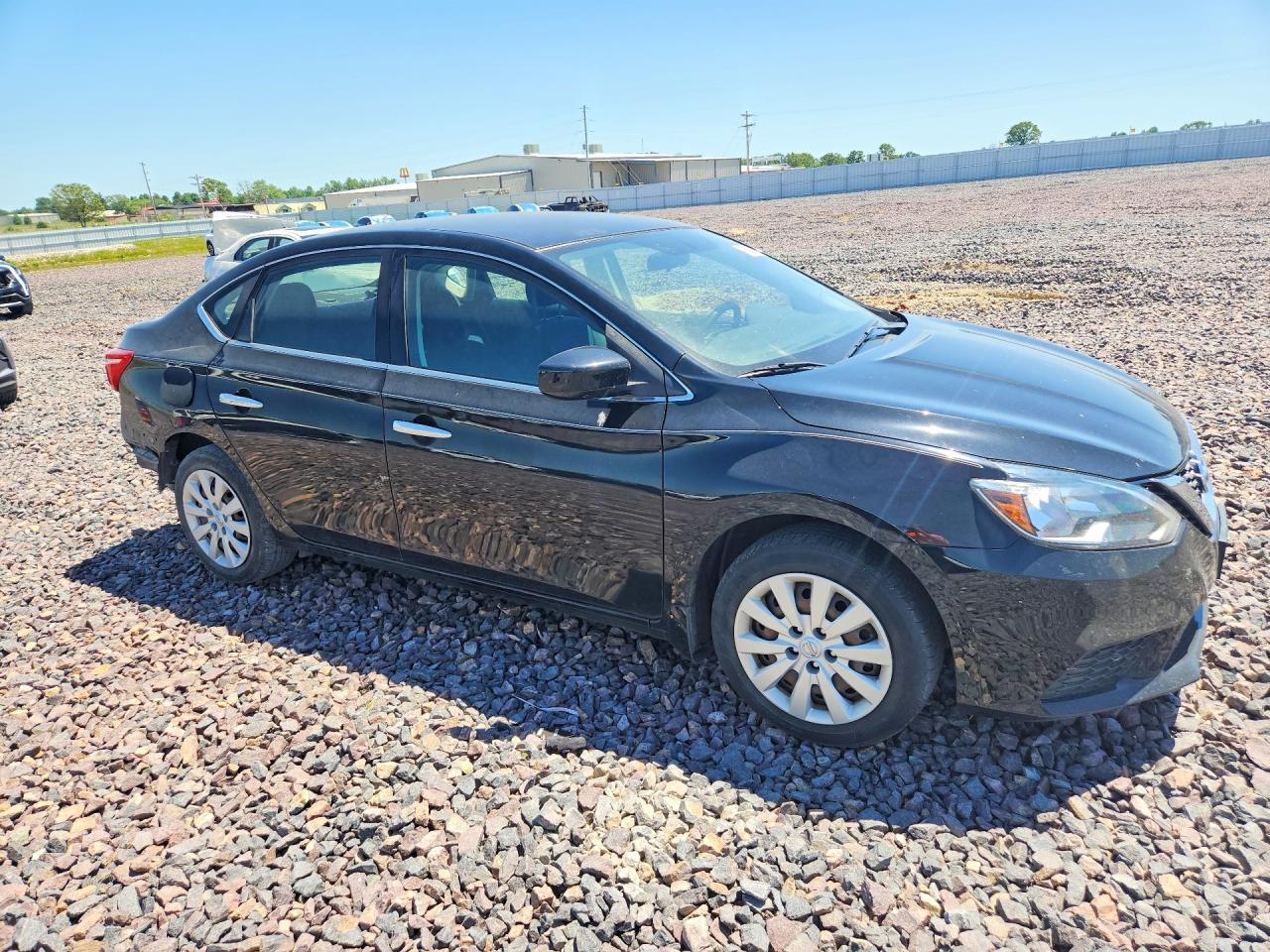 2017 Nissan Sentra - Фото 4