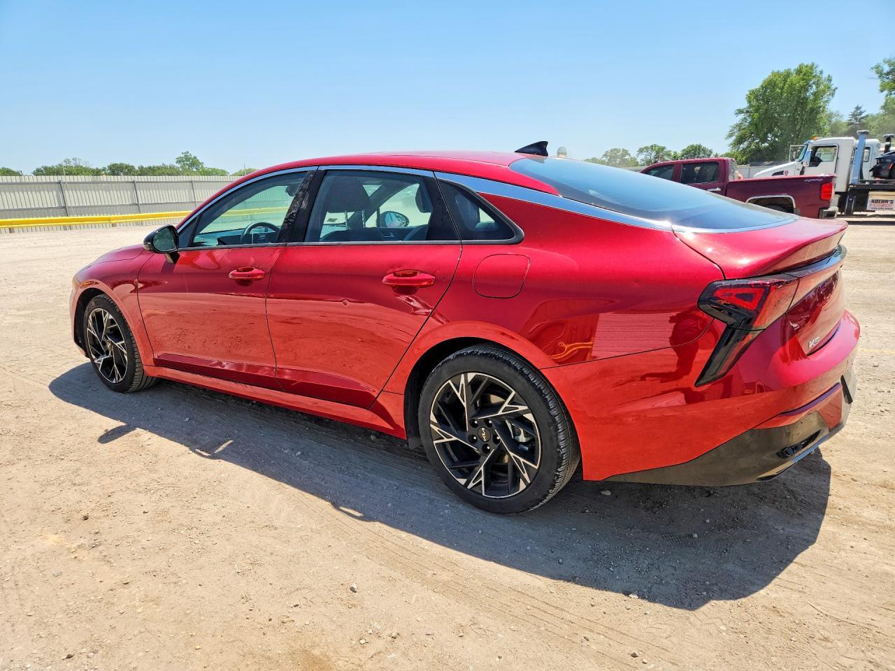 2025 Kia K5 Gt Line - Фото 2