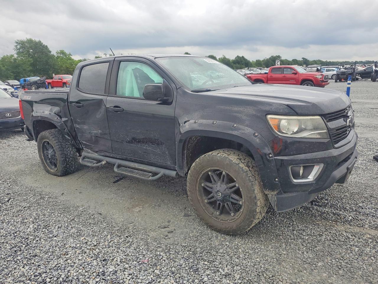 2017 Chevrolet Colorado Z71 - Image 4