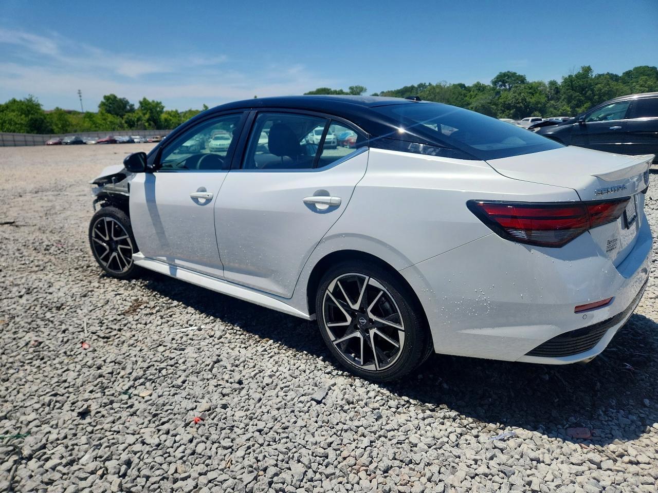2025 Nissan Sentra Sr - Фото 2