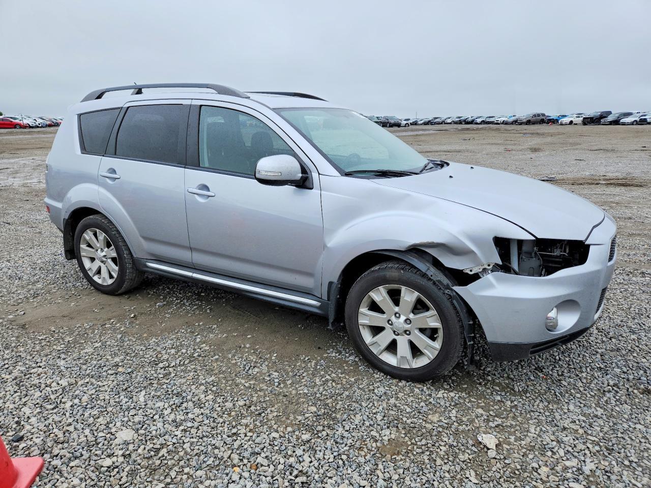 2012 Mitsubishi Outlander Se - Image 4