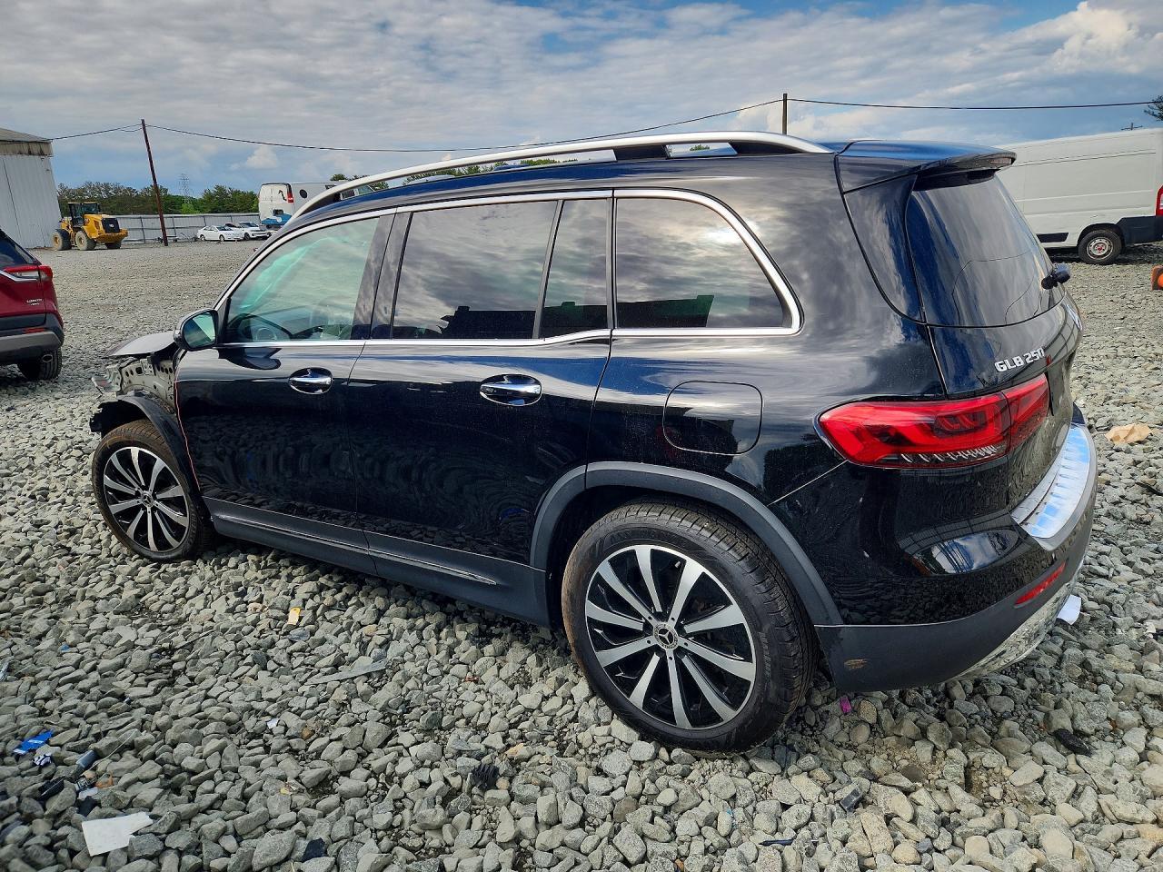 2022 Mercedes-Benz Glb 250 4Matic - Image 2