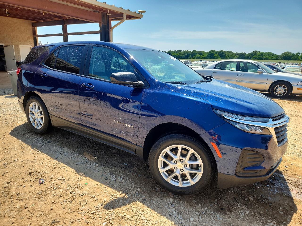 2023 Chevrolet Equinox Ls - Фото 4
