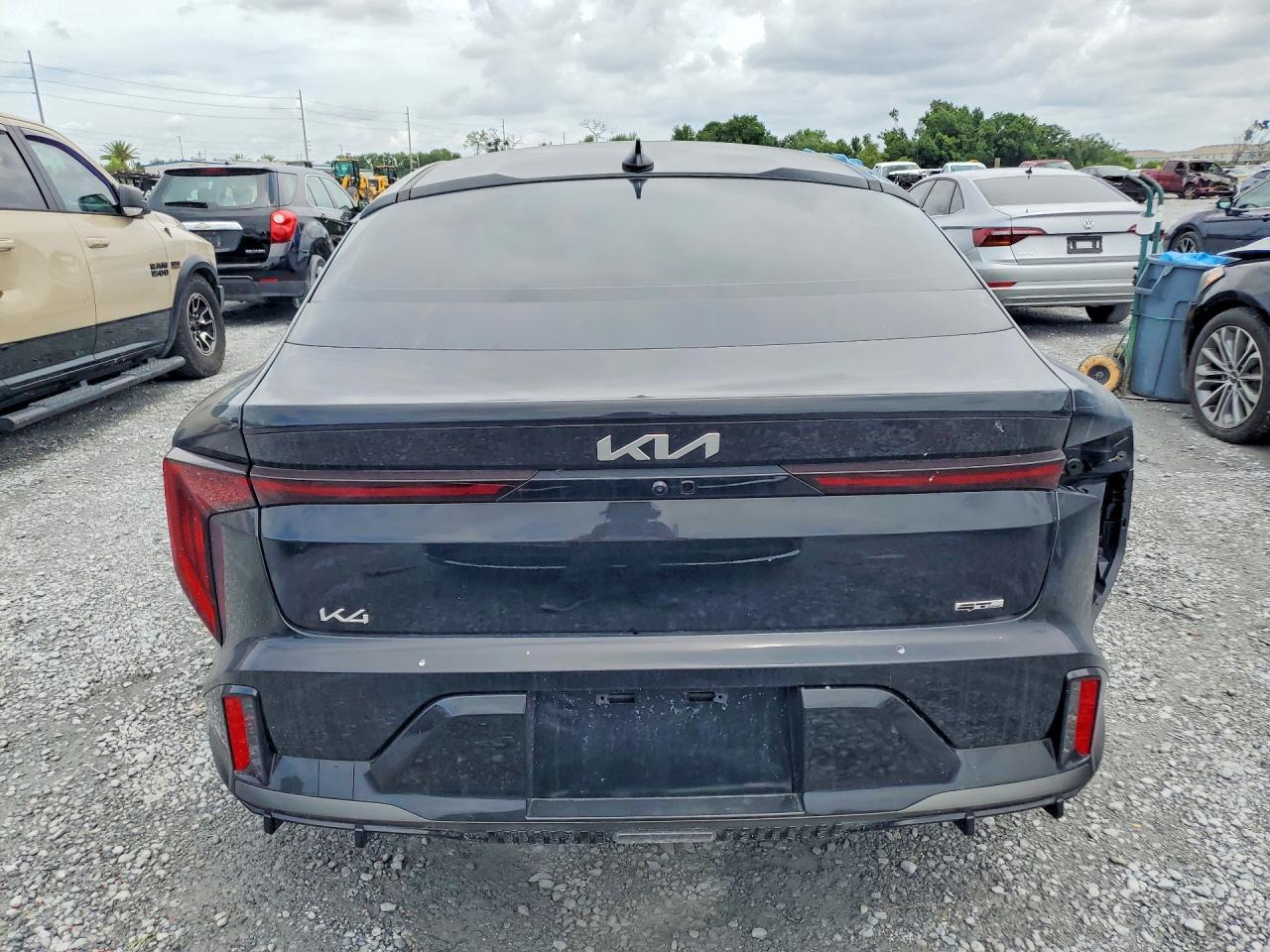 2025 Kia K4 Gt Line - Фото 6