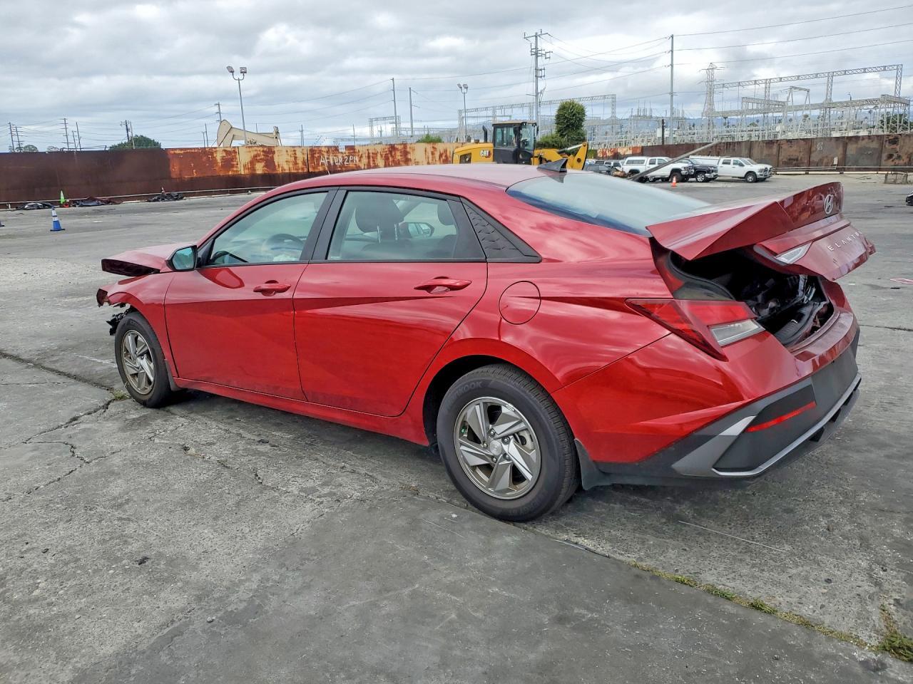 2025 Hyundai Elantra Se - Фото 2