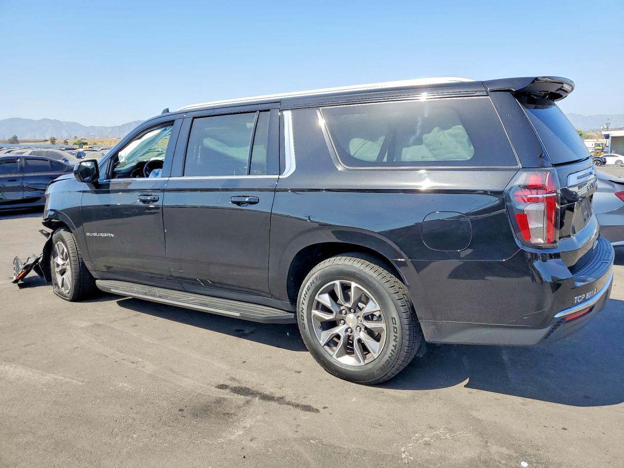 2024 Chevrolet Suburban C1500 Lt - Image 2
