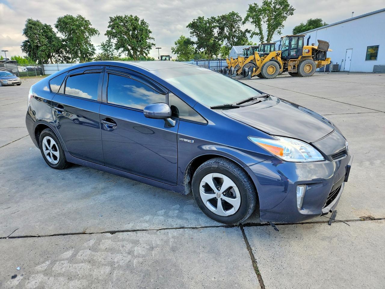 2015 Toyota Prius Two - Фото 4