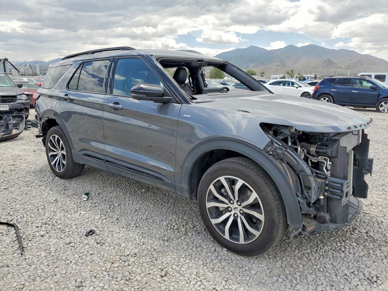 2025 Ford Explorer St-Line - Фото 4