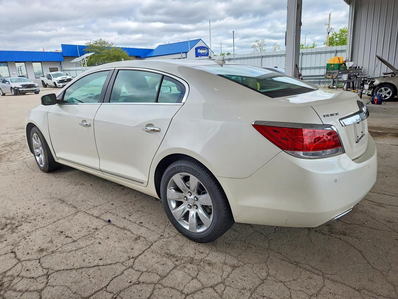 2013 Buick Lacrosse Premium - Фото 2