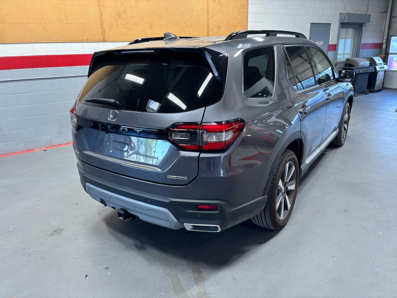 2025 Honda Pilot Touring - Фото 4