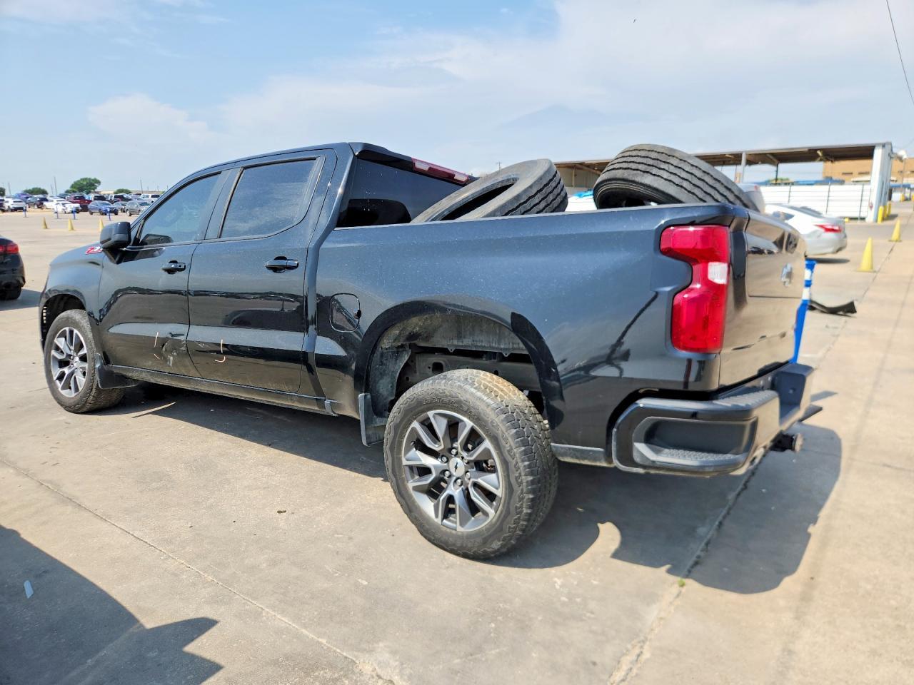 2022 Chevrolet Silverado K1500 Rst - Image 2