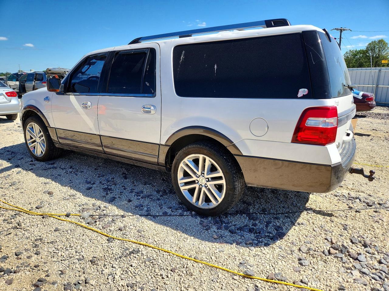 2016 Ford Expedition El Xlt - Фото 2