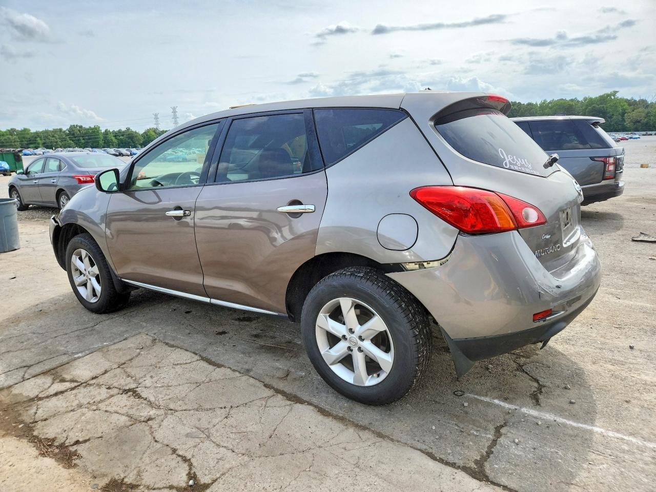 2010 Nissan Murano S - Фото 2