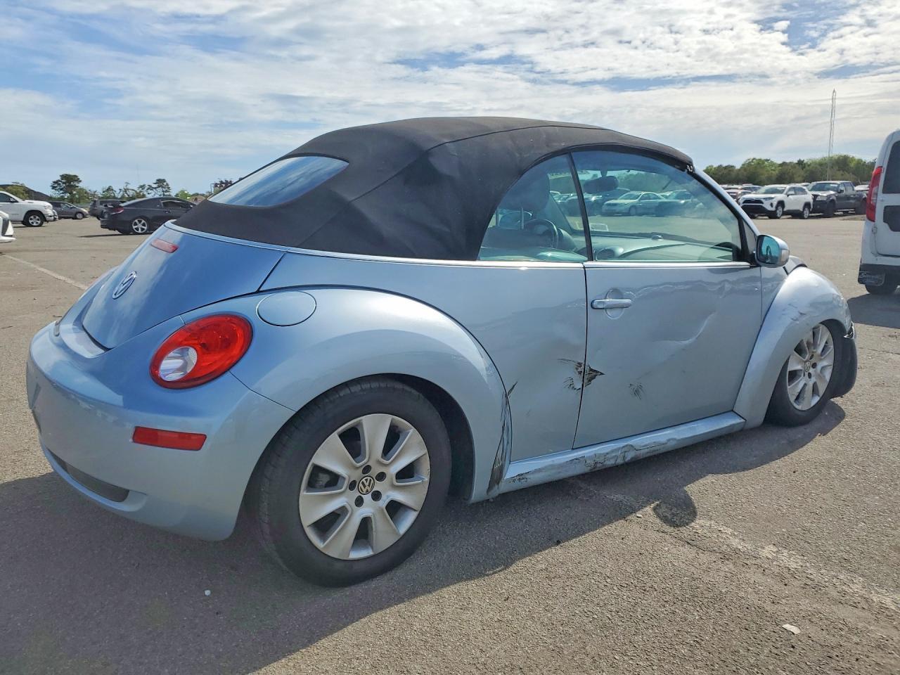 2009 Volkswagen New Beetle S - Фото 3