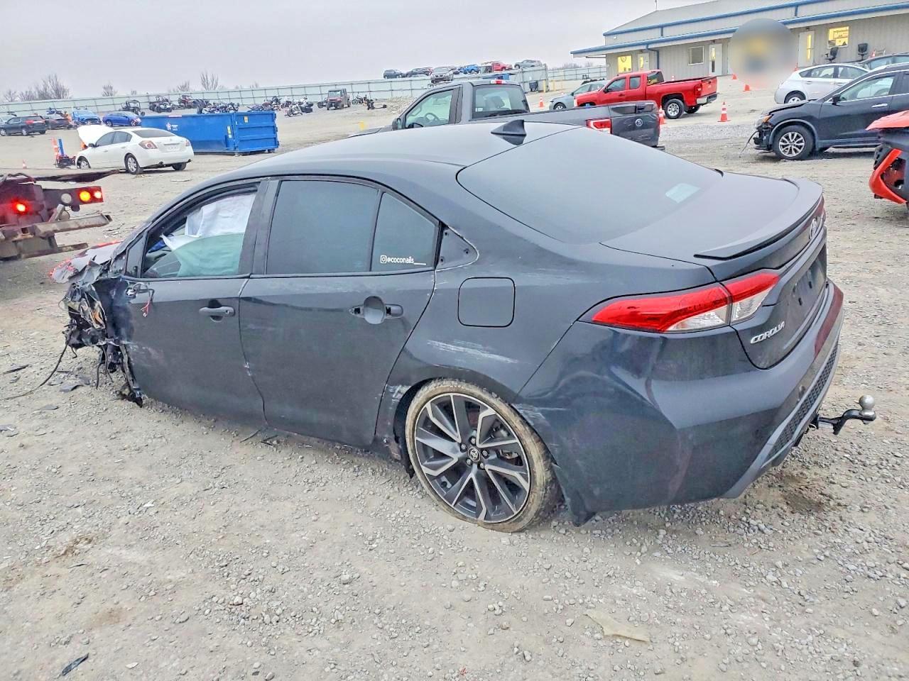2020 Toyota Corolla Se - Image 2