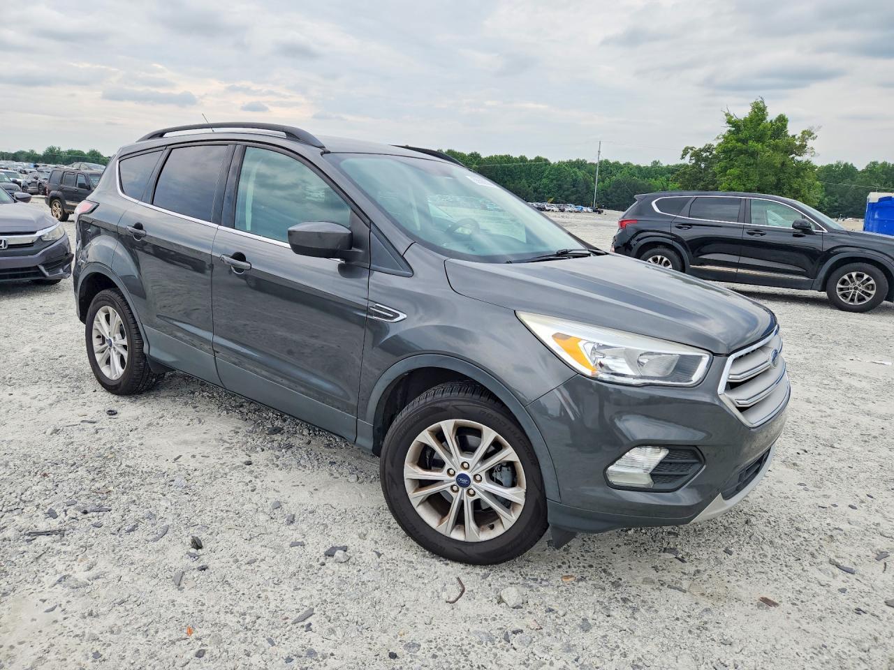 2018 Ford Escape Se - Фото 4