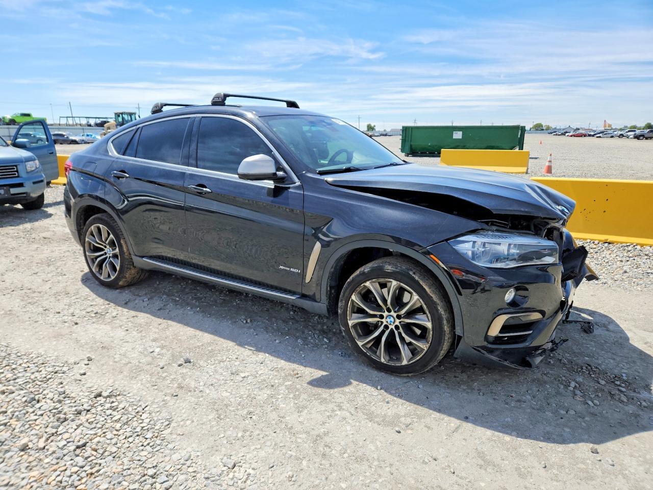 2015 BMW X6 xDrive50I - Фото 4
