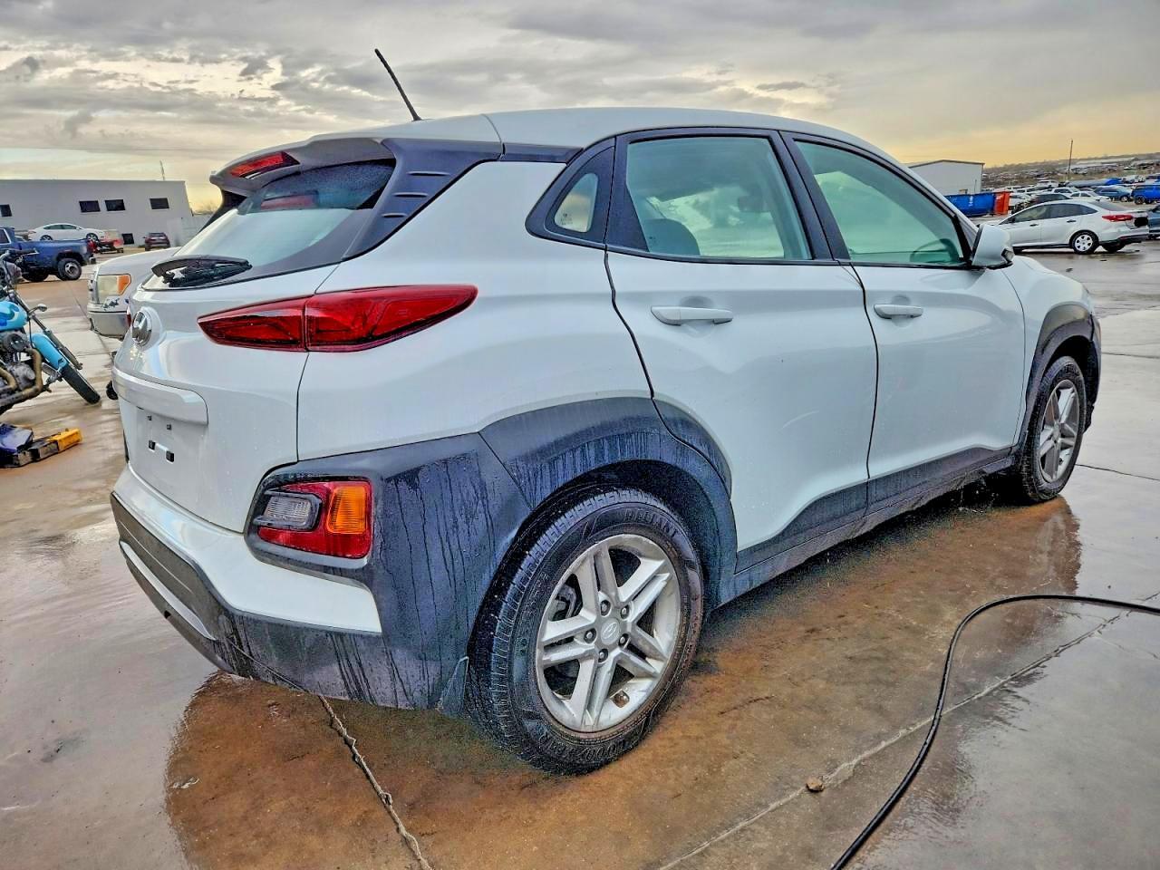 2020 Hyundai Kona Se - Image 3